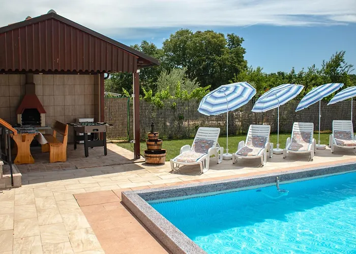 Darko 펜션 Svetvinčenat